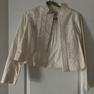Size 4. Cream jacket. Sitwell